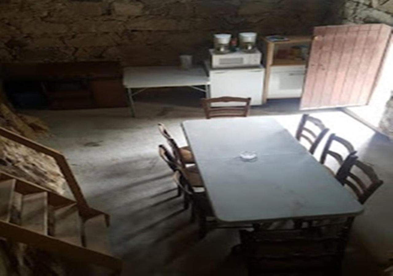 Auberge De Jeunesse Chez Mc Donald Zevaco Buitenkant foto
