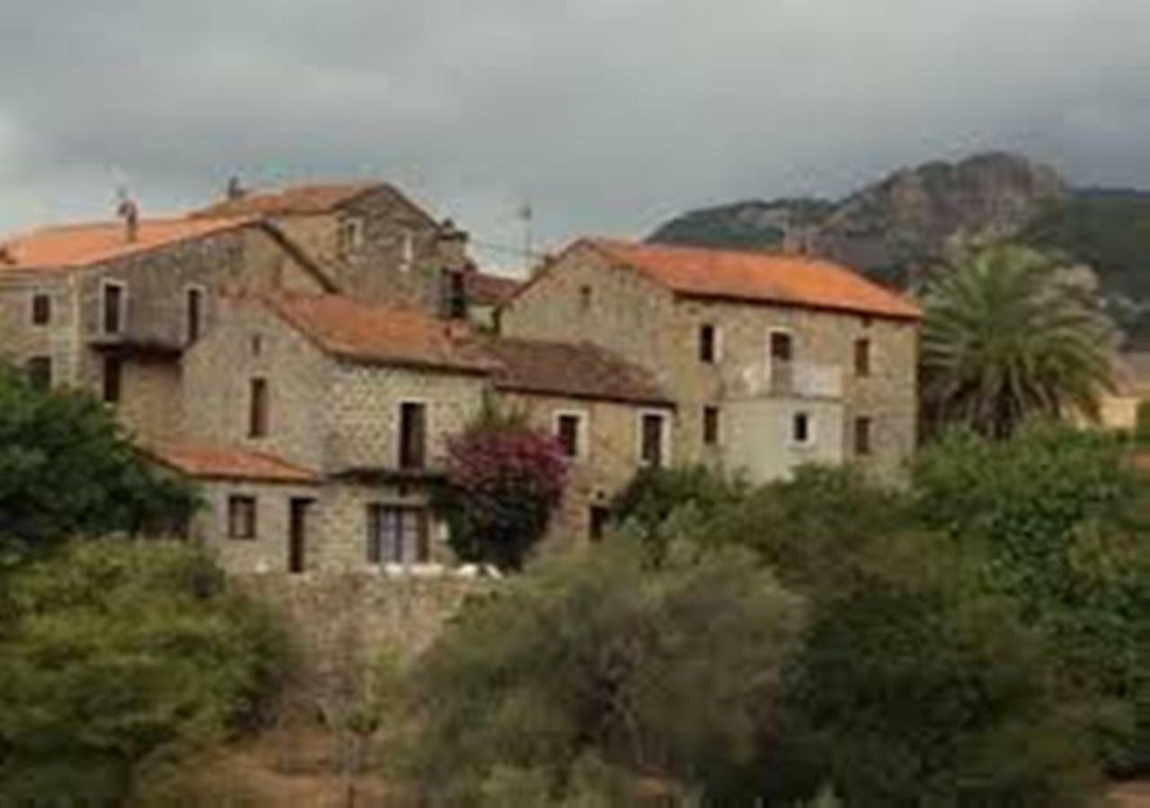 Auberge De Jeunesse Chez Mc Donald Zevaco Buitenkant foto